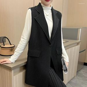 Vestes pour femmes Miyake plissé automne gilet sans manches haut lâche et polyvalent rétro sous-couche veste noire manteau