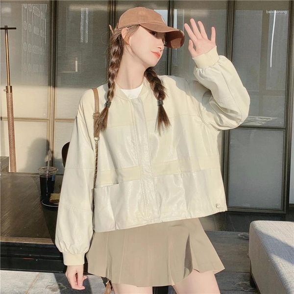 Vestes Femmes PU Cuir Épissé Beige Court Bomber Veste Femme Vêtements D'extérieur 2023 Automne Streetwear Tendance Lâche Baseball Manteau W380