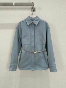 Vestes de vestes pour femmes Veste bleu ciel pour femmes de haute qualité en vrac de broderie solide revers à bouton recouvert manteau de ceinture dame 2024