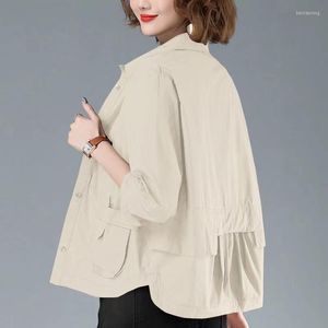 Damesjassen korte vestjas vrouwen vroege lente en herfst 2023 mam mode casual shirt windbreaker jas met vrouwelijke top