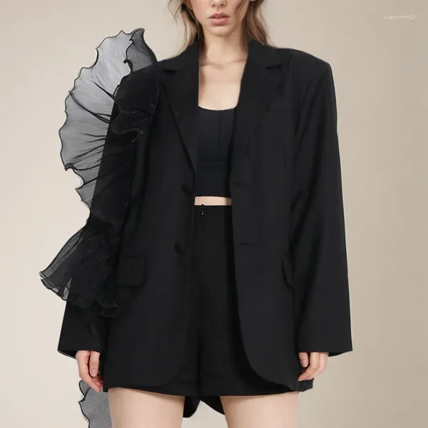 Vestes de vestes de la veste de fashion de printemps couture en maille en maille tridimensionnelle conception de tube droit de tube noir vêtements