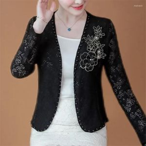 Vestes pour femmes printemps été à manches longues blanc noir évider dentelle femmes châle 3D décalque perles col en v cardigan femme mince veste courte