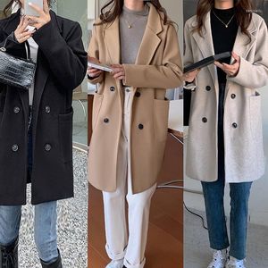 Vestes pour femmes Three Teil Fast Fashion Vêtements pour femmes Édition Han - 2023 Femmes avec un tissu épais à manches longues dans un manteau chaud