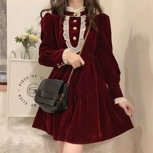 Chaquetas de mujer Vestidos Elegantes Para Mujer Fiesta Largos Robe Rouge Otoño 2023 Manga larga Rojo Tamaño grande Vintage Vestido de pastel de terciopelo 231205