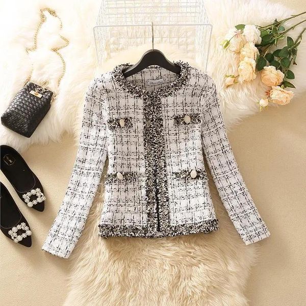 Chaquetas de mujer Vintage Tassel Plaid Tweed Chaqueta Mujer Diseñador de lujo Mezclas recortadas Abrigo de lana Moda coreana Ropa de abrigo delgada Tops Streetwe