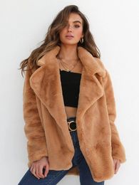 Chaquetas de mujer Abrigo de felpa de invierno Mujeres Cálido Grueso Chaqueta mullida Mujer de gran tamaño Manga larga Teddy Abrigo Sexy Party Fur Abrigos Streetwear 231205