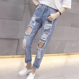 Jeans féminins 2024 FACEMENTS MODE MODE MID TAILLE BIG BIG RIPED HOIND Casual High Street Denim Pantal