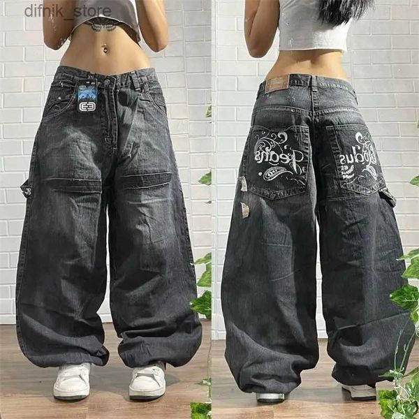 Jeans pour femmes American rétro en lâche jeans Womens y2k Nouveau Pantalon de vadrouille droite de clown populaire Harajuku Huffle Mens Y240408