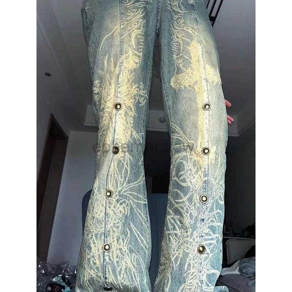 Vaqueros de mujer Vaqueros de estilo americano Vaqueros viejos lavados con tatuajes Pantalones con corte de bota con remaches Hombres y mujeres Pareja Pantalones de mezclilla de cintura alta Jeans holgadoszln231201