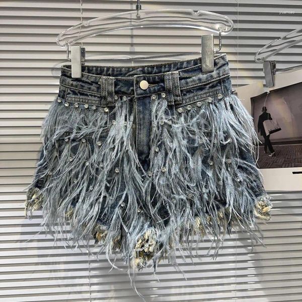 Femme des jeans à l'automne de la collection d'automne Bercons brodés plumes Tassel Vintage Blue Denim Shorts Women Short 474