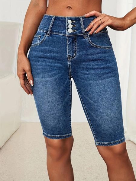 Jeans féminins Blue Slim Fit Bermuda Denim Shorts à boutonnage à poitrine monochure