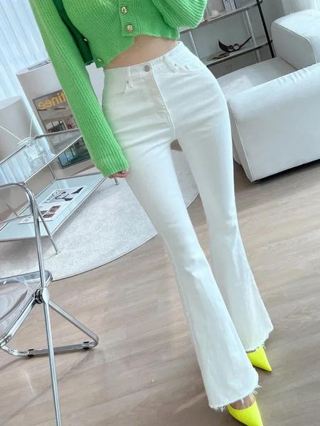 Jeans pour femmes décontracté taille haute blanc féminin élastique maigre pantalon en denim évasé 2024 été mode coréenne vêtements pour femmes