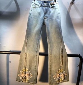 Jeans pour femmes Style chinois Broderie Split Perles Pantalon évasé pour femmes 2024 Printemps Tout-match Taille haute décontractée Droite Bleu