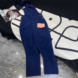 Jeans para mujer Diseñador 2024 Principios de primavera Nuevo Nanyou MIU Deportes Estilo de niña Versátil Adelgazamiento Pana Azul Denim Correa de hombro Pantalones de pierna recta 3DIH
