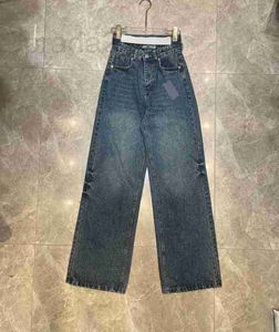 Jeans pour femmes Pantalons de taille pour hommes avec décoration de logo à trois coins taille haute jambe droite pantalons à jambes larges jeans et pantalons de vadrouille pour femmes FYE6