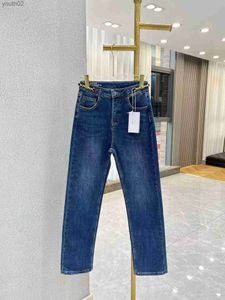 Jeans pour femmes Designer Femmes Jeans Arrivées Taille Haute Rue Évidé Patch Brodé Décoration Pantalon ZSBL 240304