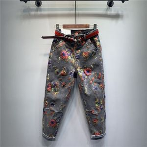 Broderie de jeans pour femmes Rippé coréen Capris Pantalon de jambe droite dames streetwear vintage mignon pantalon denim de fleur b05