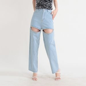 Jeans pour femmes Hipster de rue européen et américain 2024 été nouveau design creux en perles cloutées de diamants sens jambe droite pantalon décontracté en denim pour femme