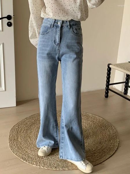 Jeans pour femmes GUUZYUVIZ Bleu clair Casual Denim Pantalon évasé Femmes Mode coréenne Taille haute Slim Wash Full Longueur Bootcut Femme