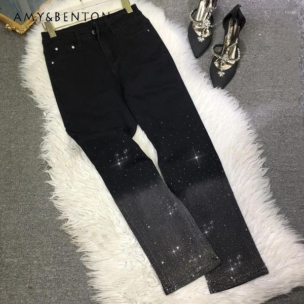 Los jeans para mujeres, los ejercicios de diamantes de bordado pesado muestran pantalones estiramientos estirizados del alojamiento negro y delgados de los pantalones recortados de otoño e invierno