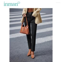 Jeans pour femmes Inman Femmes 2024 AUTUMNE HIGH TAILLE LONG LONG STRAUTS STRAUTS DOUBLE BOUCLE RETRO Retro Fashion Black Denim Pantalon