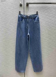 Jeans voor dames Jeansmerk Golvend gestippelde denim rechte broek met hoge taille Geïmporteerde stof Onregelmatige snit Retro-stijl broek Designer jeanskleding 240304