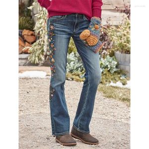 Jeans pour femmes Mid-Rise 2024 côté droit brodé de pantalon micro-scandalement rétro-ingénit