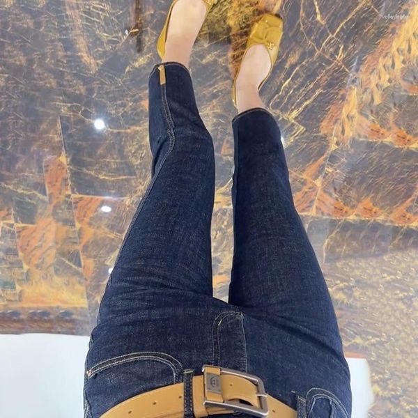 Jeans para mujer Cuerpo en forma de pera Ropa ligeramente gorda Tamaño grande Tubo recto de nueve minutos 2023 Otoño