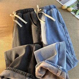Damesjeans Retro Koreaanse mannen en vrouwen herfst winter modellen gewatteerde verdikte losse rechte wijde pijpen casual broek 231101