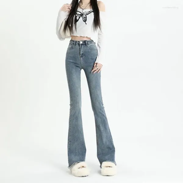 Jeans de mujer Corea del Sur Primavera para mujeres Cintura alta Invierno Adelgazamiento Dos botones Dos bolsillos Pantalones ligeramente acampanados