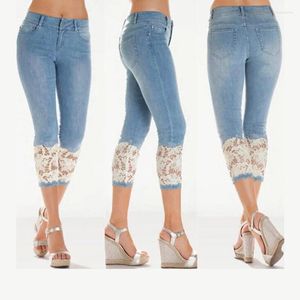 Pantalon de bootcut en dentelle épissé en jean pour femmes pour femmes bleu clair en maille taille haute à la mode à la mode