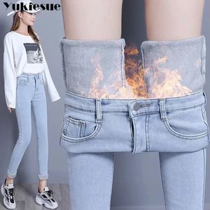 Dames Jeans Winter Dikke Fleece Highwaist Warme Skinny Jean Vrouwen Stretch Knop Potlood Broek Moeder Toevallig Fluwelen Dames 231206