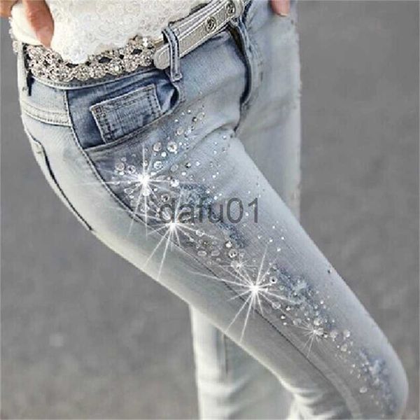 Jeans de mujer Jeans con agujeros perforados Mujer Pantalones de lápiz Jeans de mujer Pantalones de mezclilla rasgados con pantalones de mezclilla con diamantes de imitación Mujer 210319 x0914