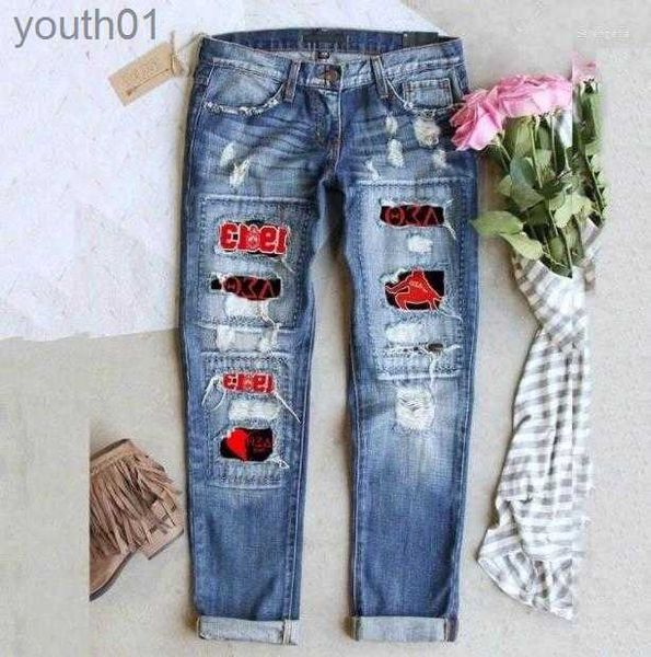 Jeans pour femmes Jeans pour femmes direct transfrontalier européen et américain sororité grecque taille moyenne imprimé autocollant trou lavé pour les femmes 2023 240304