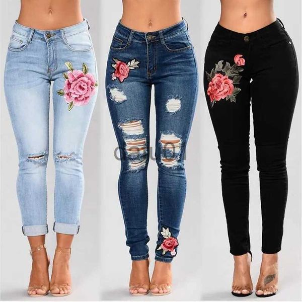 Jeans para mujer Jeans para mujer Estampado de flores Jeans bordados Pantalones de mezclilla delgados para mujer Agujero rasgado Patrón de rosa Pantalon Femme x0914