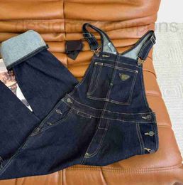 Les combinaisons pour femmes Rompers Designer Lazy décontractée à la mode blue denim Saut trapue avec un tempérament simple de grandes poches