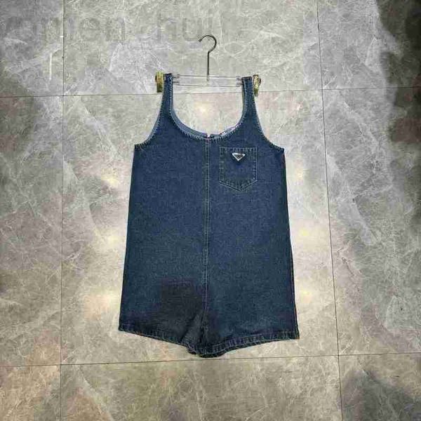 Courstes à sauts pour femmes Rompers Designer Nouveau produit Triangle rond Coule de poche lavée Single Âge réduisant le bandoulière en une pièce short en jean pour les femmes BPRU