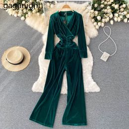 Jumpsuits voor dames rompreren gaganight vrouwen jumpsuits temperament v nek high -end fluwelen lange mouwen taille taille dunne chique hoogwaardige brede been broek 230223