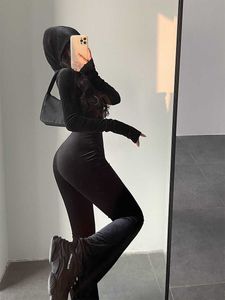 Femmes Combinaisons Barboteuses TVVOVVIN Mode Noir Velours Mince À Capuche Fermeture Éclair À Manches Longues Flare Pantalon Combinaison Barboteuses Coréenne Sexy Hot Tops 2022 9P64 P230419