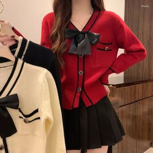 Tricots féminins 2023 Printemps et automne Four Seasons Fearable Bow Red Pull Mabe de manteau de style collégial