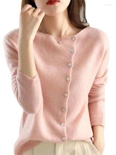 Tricots pour femmes Automne 2024 Bouton Asymétrique Femmes Cardigan O-Cou Printemps Polaire Pulls Coton Simple Boutonnage Beige Tricoté Tops ZY7739