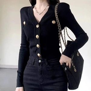 Cardigans en tricot pour femmes pour femmes tricots coréens noirs hauts courts à manches longues à manches longues Y2k vêtements coupe ajustée taille unique