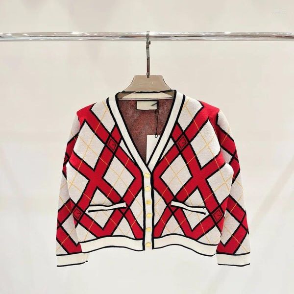 Cardigan tricoté à col en v pour femmes, série début d'automne, 24 couleurs de couture, boîtier en diamant