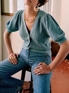 Femmes tricots français élégant col en v pull en tricot 2023 dame manches courtes lanterne évider Crochet mince tricoté Cardigan haut