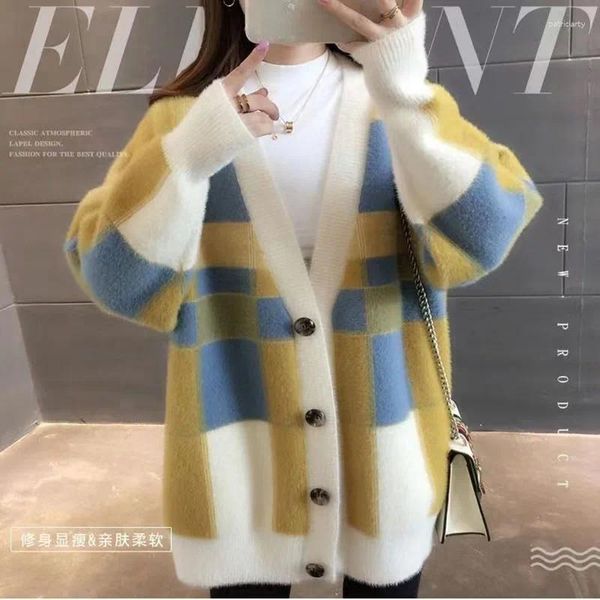 Imitation de tricots pour femmes Pull de vison femme en manteau coréen d'automne coréen épaissison jaune bleu en vrac en tricot à carreaux à carreaux en vrac en vrac