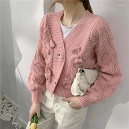 Malhas femininas coreano bonito rosa de malha curto cardigan para mulher 2023 outono inverno moda sólida com decote em v botão camisola feminina casaco topos