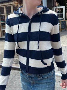 Tricots de tricots de la marine de la marine Slim Cardigan Cardigan à crampons automne à manches longues à manches longues à manches longues 2024 Y2K