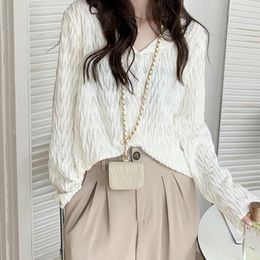 Damesgebreide shirts Dames Casual Mode Slanke Zoete Mooie All-match Design V-hals Sexy Retro Koreaanse Chic Femme Top