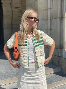 Femmes tricots été 2023 femmes à la main Crochet évidé Cardigan français femme col rabattu à manches courtes doux Stiped pull