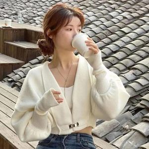 Tricots de femmes doux doux pulls recadrés femmes style coréen chic bouton unique tricoté cardigan femme 2024 automne hiver filles tendres